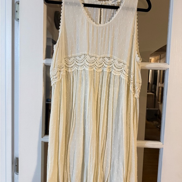 Umgee Dresses & Skirts - Umgee Cream Lace Accent Mini Dress